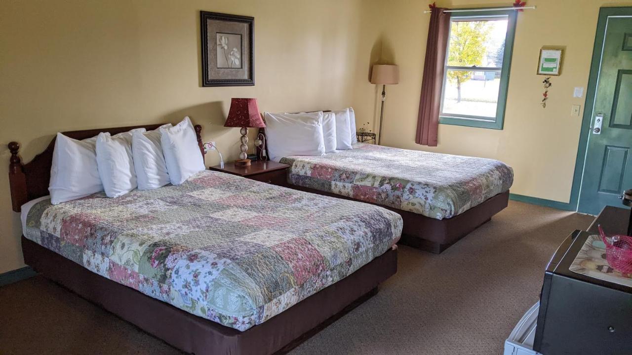 East Springfield The Meadowlark Inn מראה חיצוני תמונה