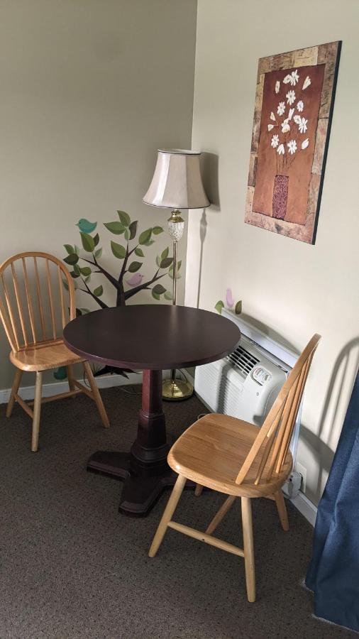 East Springfield The Meadowlark Inn מראה חיצוני תמונה