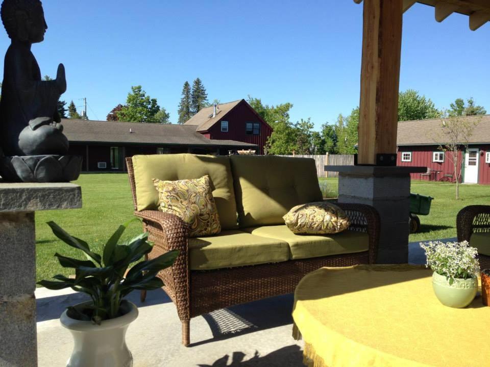 East Springfield The Meadowlark Inn מראה חיצוני תמונה